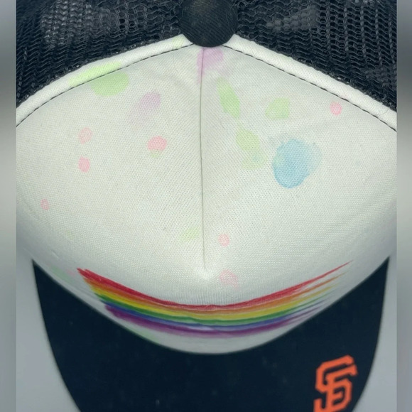 Rare SF Giants Pride 🌈 SnapBack Baseball Trucker Cap, Preowned - Picture 8 of 10